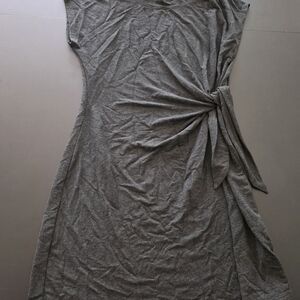 Cable & Gauge Asymmetrical Gray Dress
